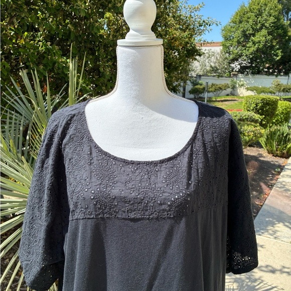 Torrid Black Babydoll Top with Lace Eyelet NWT Torrid Size 3 US size 3X - Picture 4 of 8